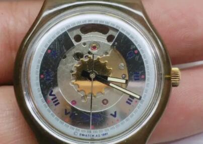 如何轻松去除万国手表的水雾?